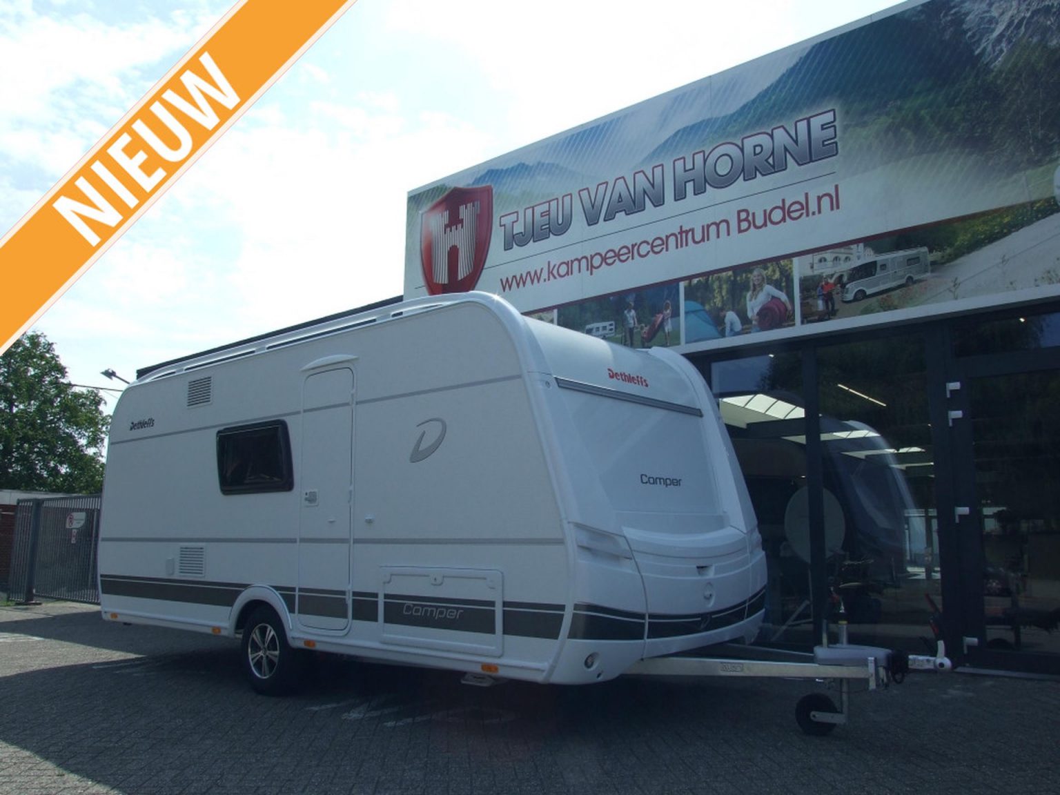Betrouwbare caravandealer Kampeercentrum Budel met diverse caravans en campers voor aankoop en verhuur